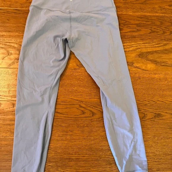 Lululemon Athletica Soft Blue Leggings - Picture 2 of 4